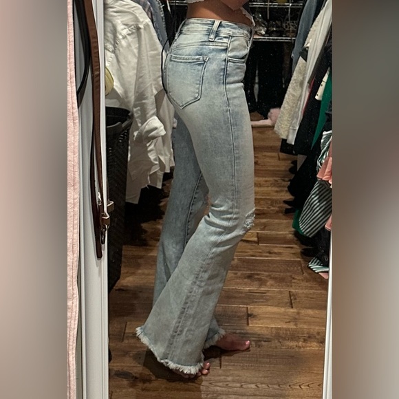 Altar’d State distressed low rise flare jeans size 1 , xs 0 - Picture 8 of 8